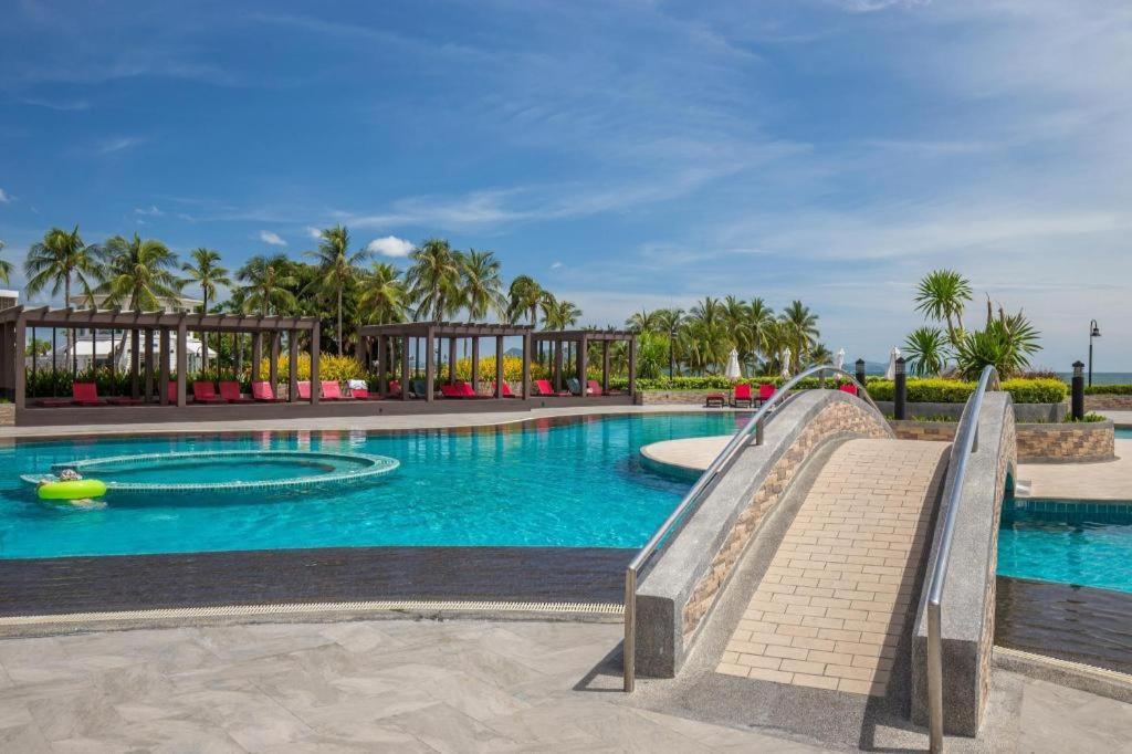 Ambassador City Jomtien Pattaya - Ocean Wing Hotel นาจอมเทียน ภายนอก รูปภาพ