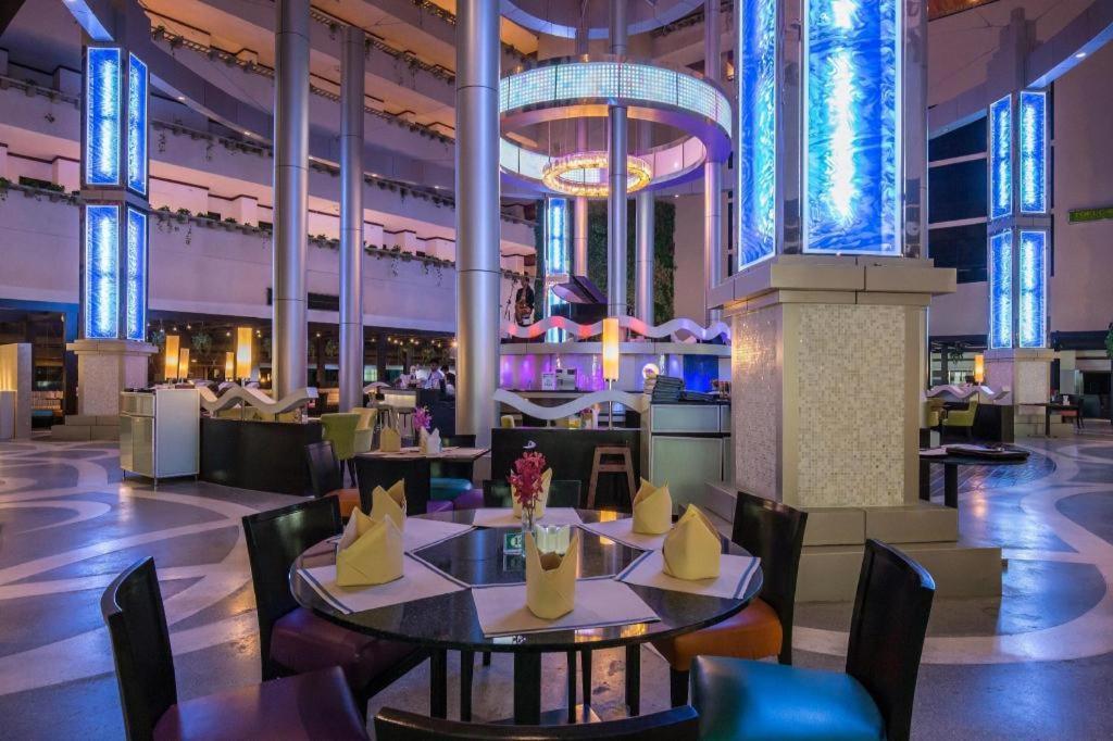 Ambassador City Jomtien Pattaya - Ocean Wing Hotel นาจอมเทียน ภายนอก รูปภาพ