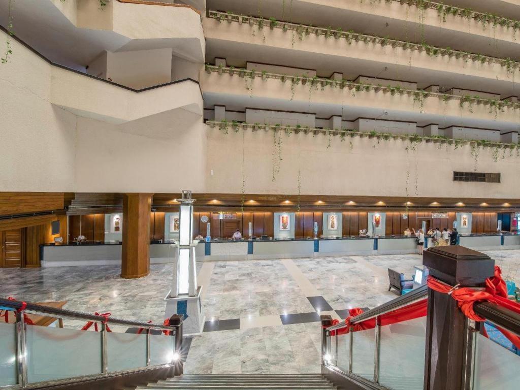 Ambassador City Jomtien Pattaya - Ocean Wing Hotel นาจอมเทียน ภายนอก รูปภาพ